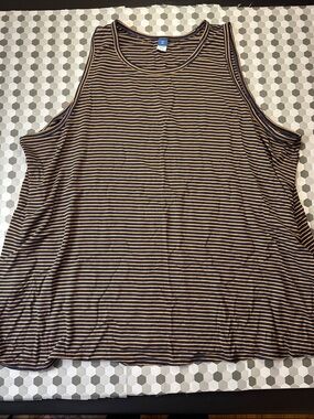 Old Navy Striped Scoop Tank in Navy and Tan